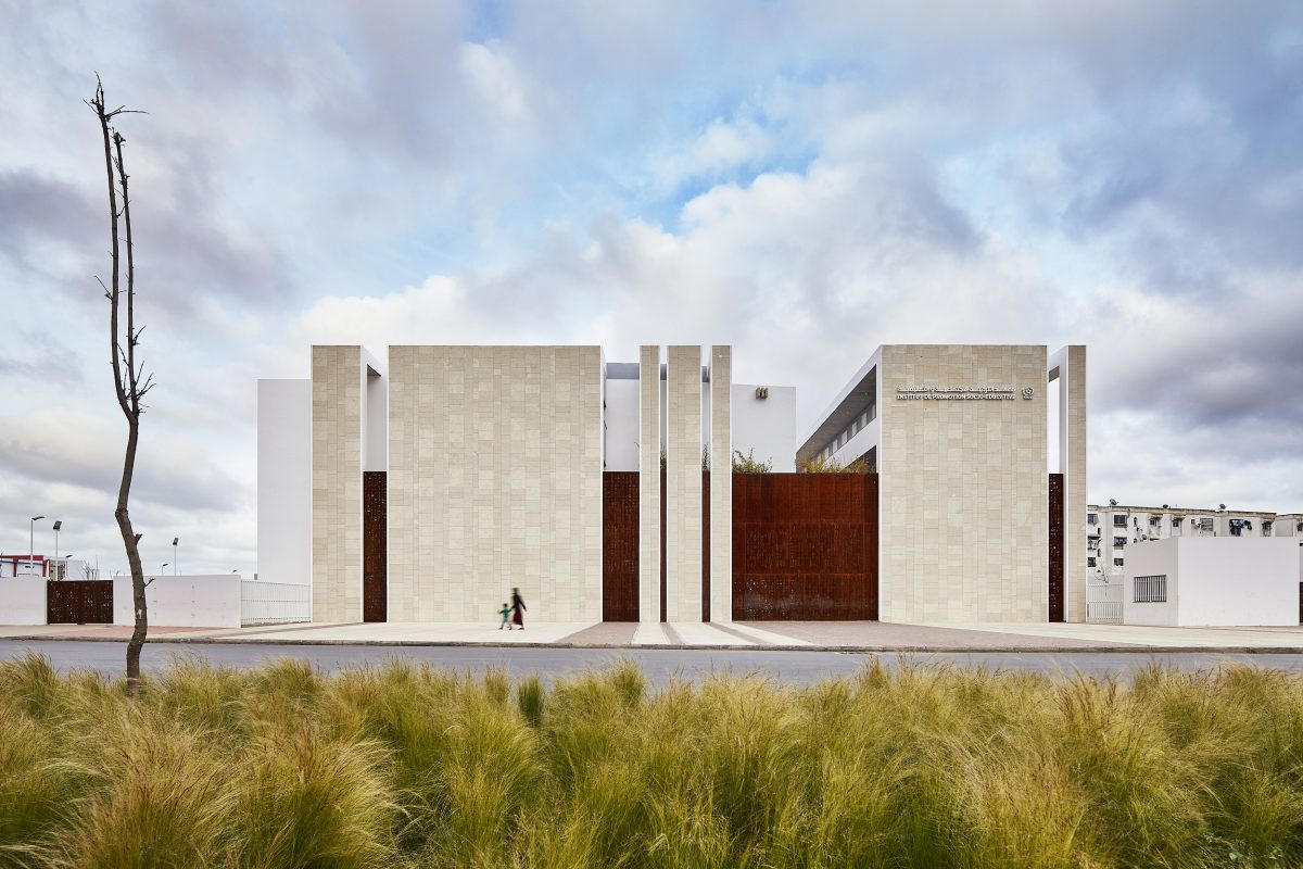 Moroccan architects Tarik Zoubdi and Mounir Benchekroun design a school ...