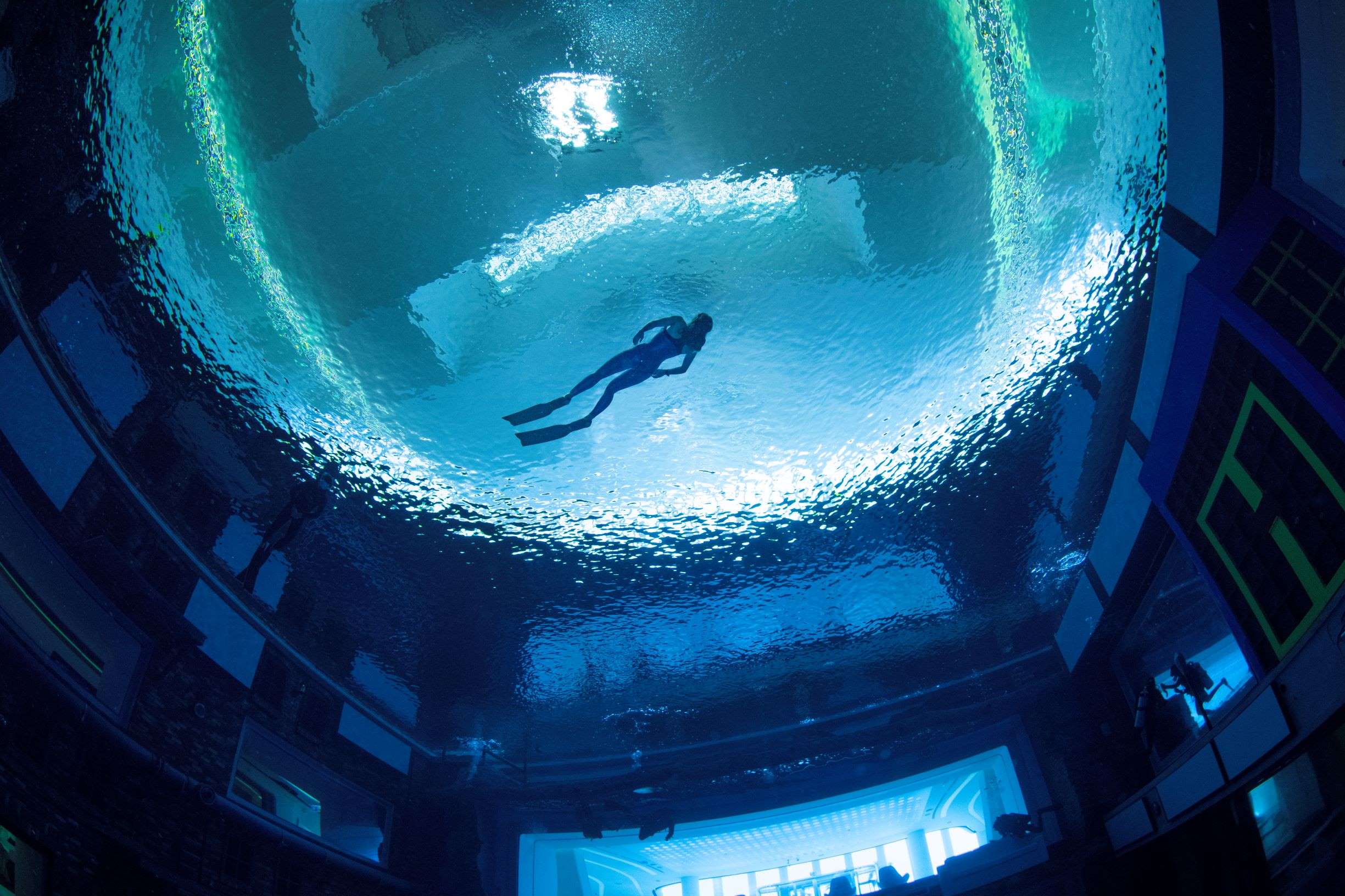 the deepest swimming pool